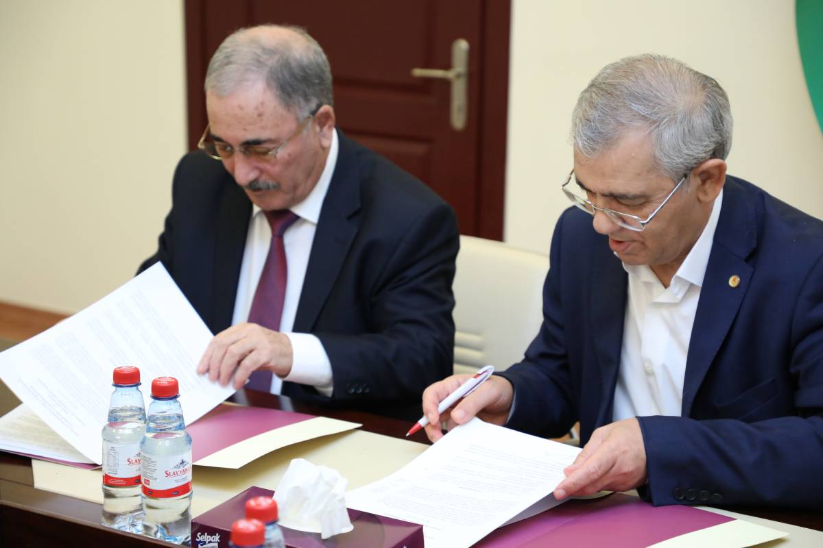 Подписано соглашение между Институтом почвоведения и агрохимии и Университетом Хазар