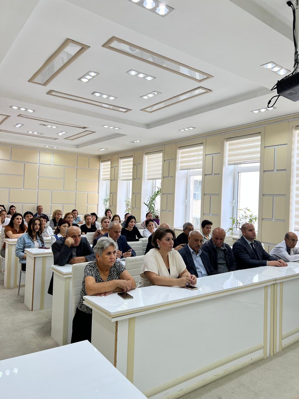 В Институте почвоведения и агрохимии МНО АР состоялось мероприятие, посвященное 27 сентября - Дню памяти   