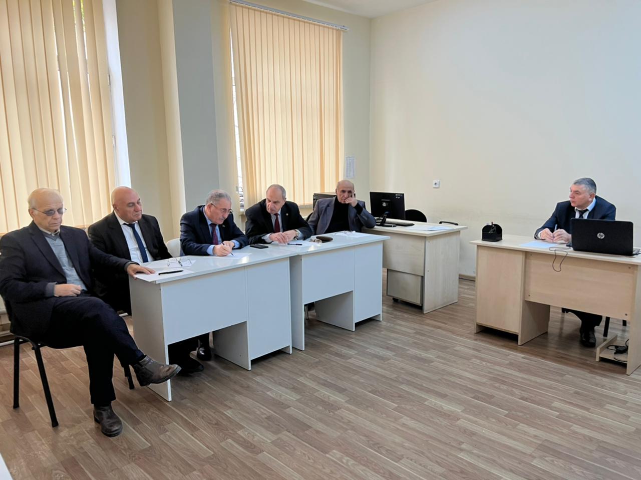  В  Институте почвоведения и агрохимии проводилось минимальные экзамены  для докторантов и диссертантов  на зимней экзаменационной  сессии