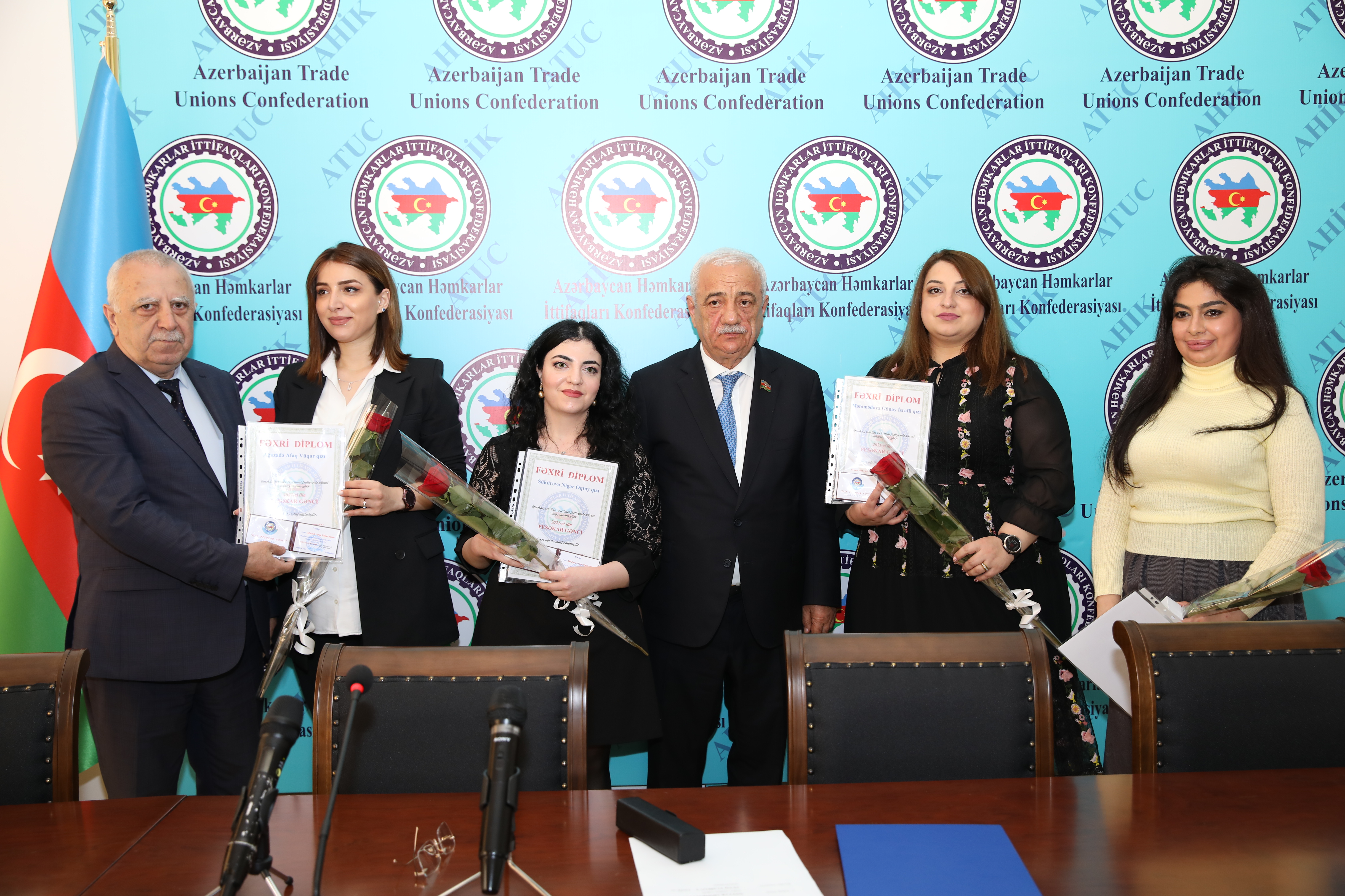 Молодой ученый Института почвоведения и агрохимии удостоен звания «Профессиональная молодежь года»