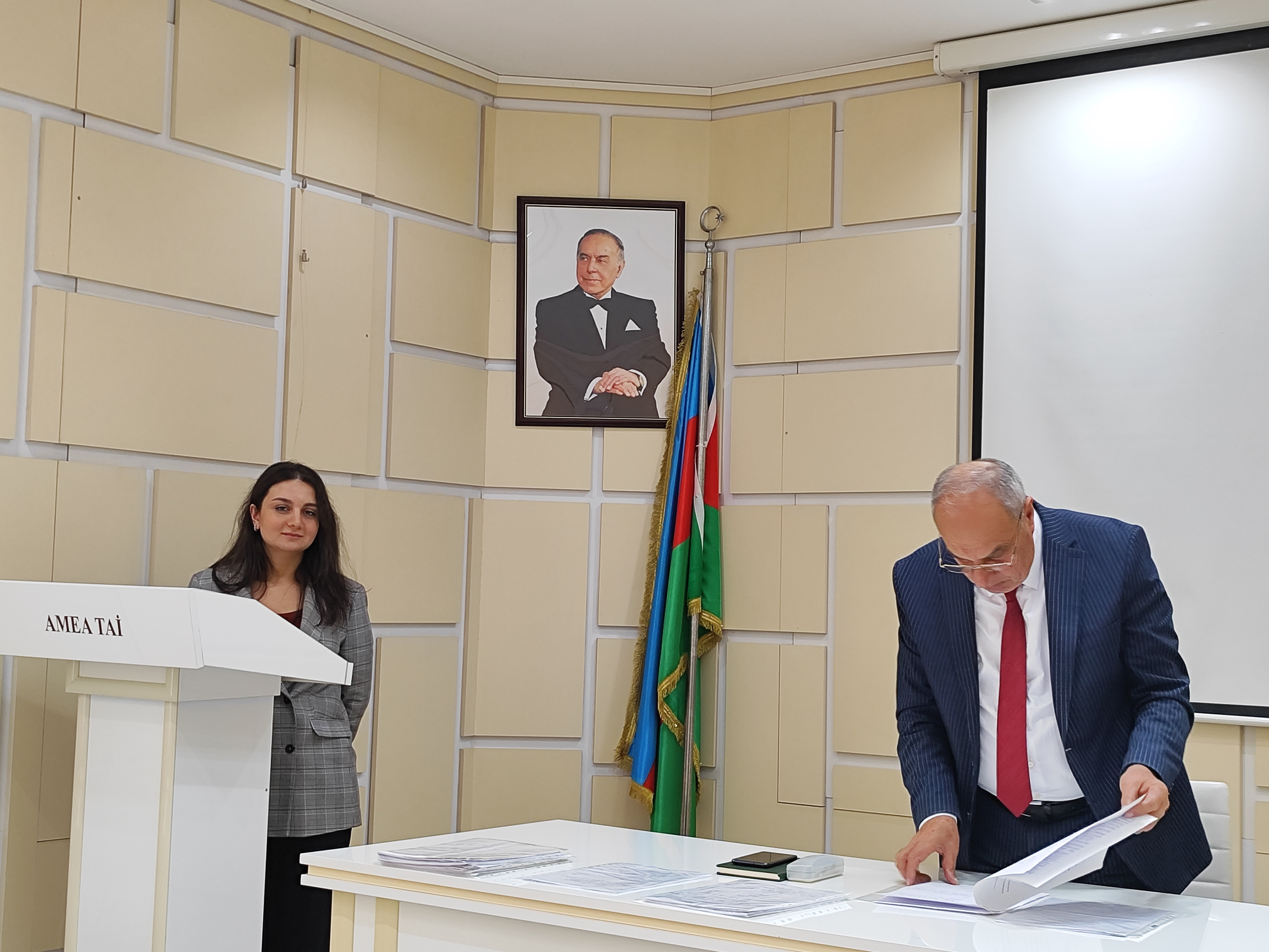 AR ETN Torpaqşünaslıq və Aqrokimya İnstitutunda doktorant və dissertantların attestasiyası keçirilib