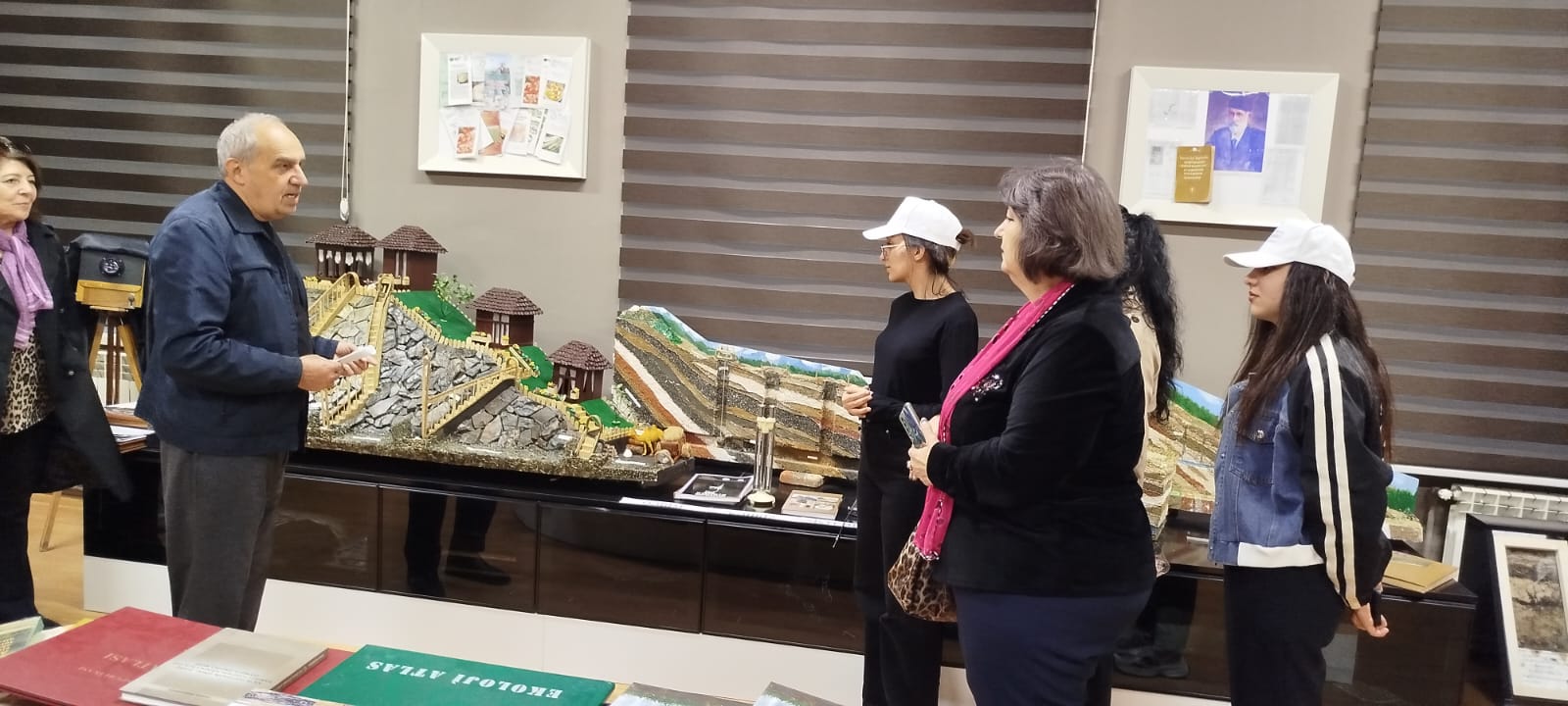 AR ETN Torpaqşünaslıq və Aqrokimya İnstitutunda “Açıq qapı” günü keçirilib