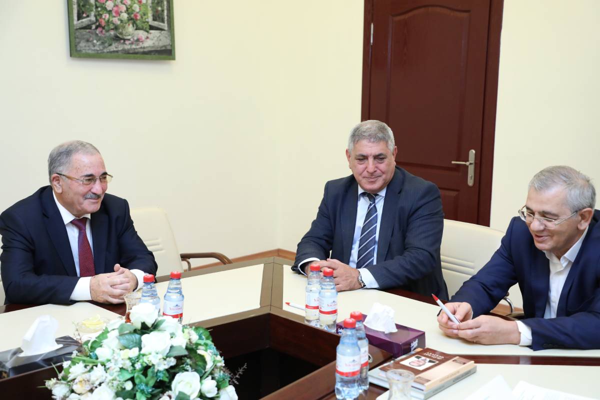 Подписано соглашение между Институтом почвоведения и агрохимии и Университетом Хазар