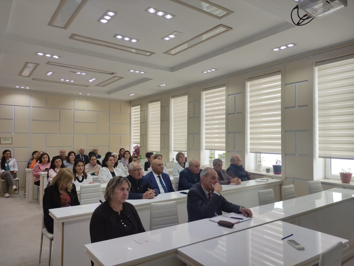        В Институте почвоведения и агрохимии НАНА   состоялся  научный семинар  