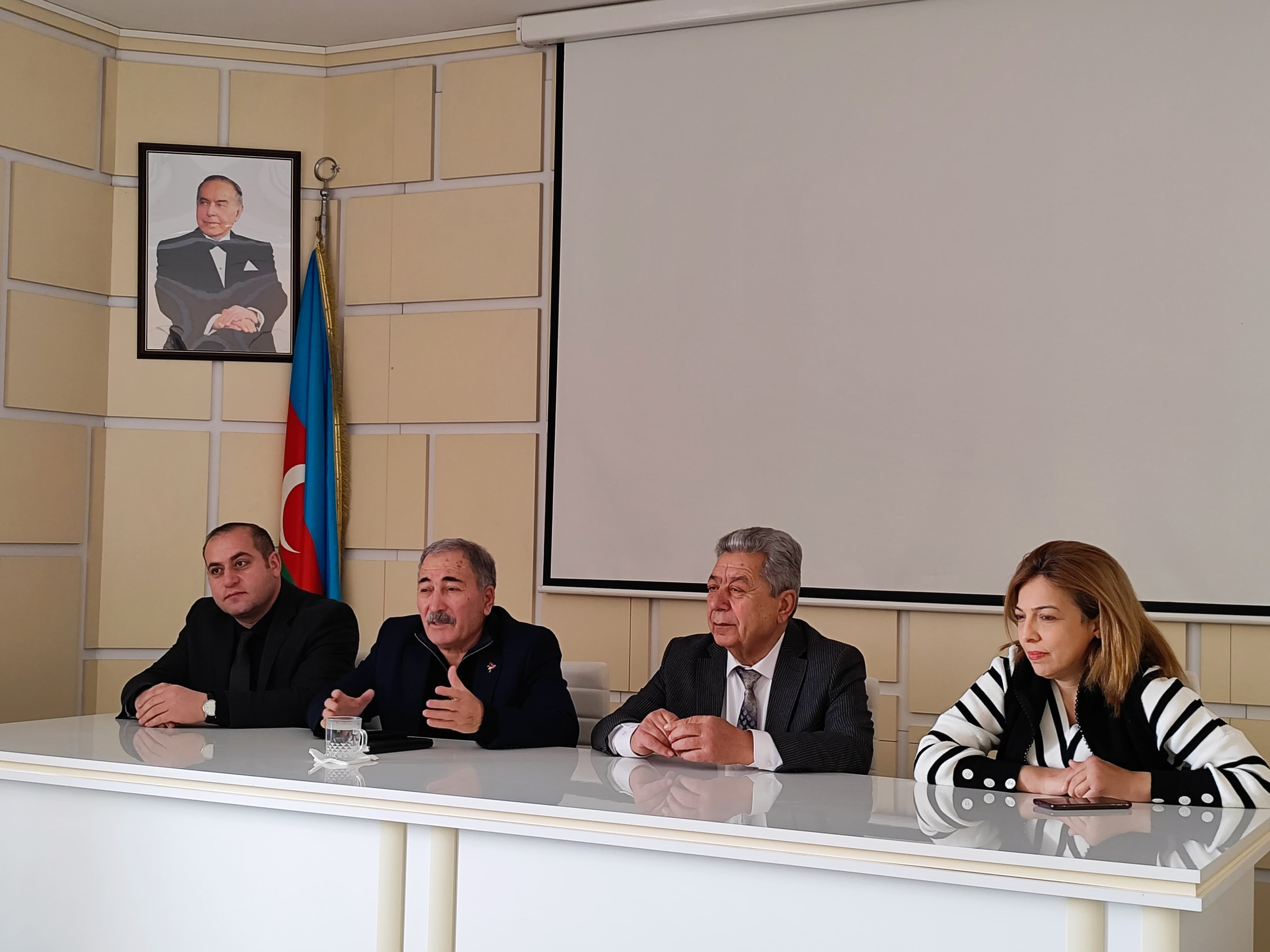 An event was held on the occasion of February 2 - Youth Day at the Institute of Soil Science and Agrochemistry of the Ministry of Science and Education of the Republic of Azerbaijan.