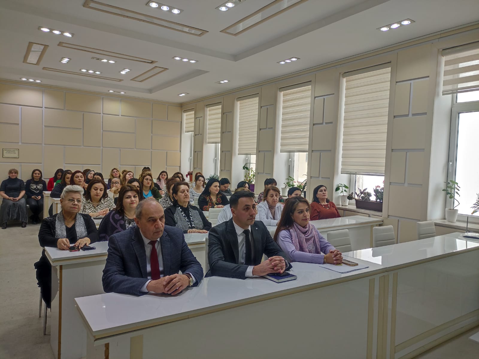 В Институте почвоведения и агрохимии Министерство   науки и образования Азербайджанской Республики состоялось мероприятие посвященное 8 марта - Международного женского дня 