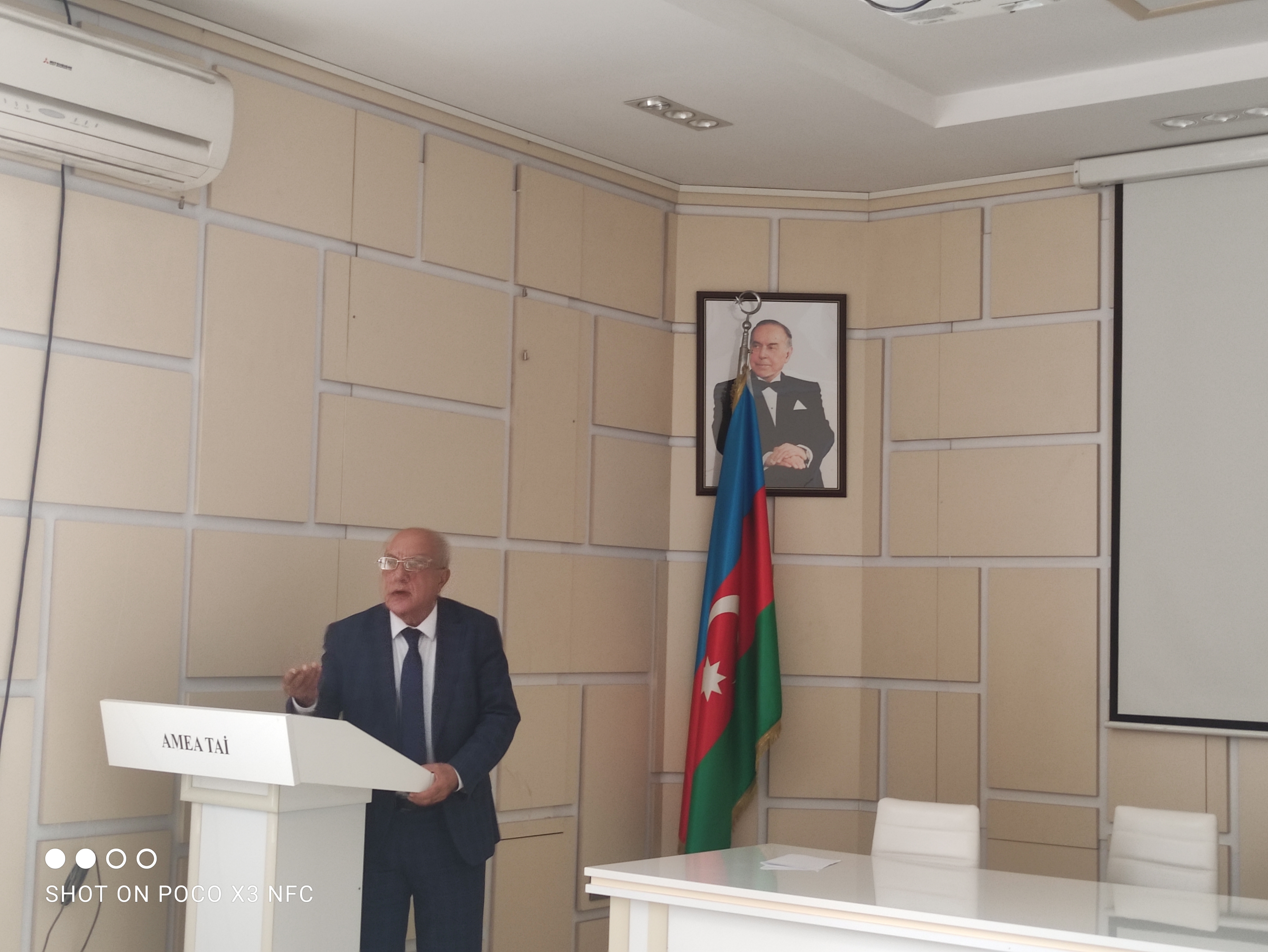  Torpaq örtüyünün strukturu və Torpaqların rekultivasiyası laboratoriyaları  2022-ci il üzrə yekun hesabatınlarını təqdim ediblər