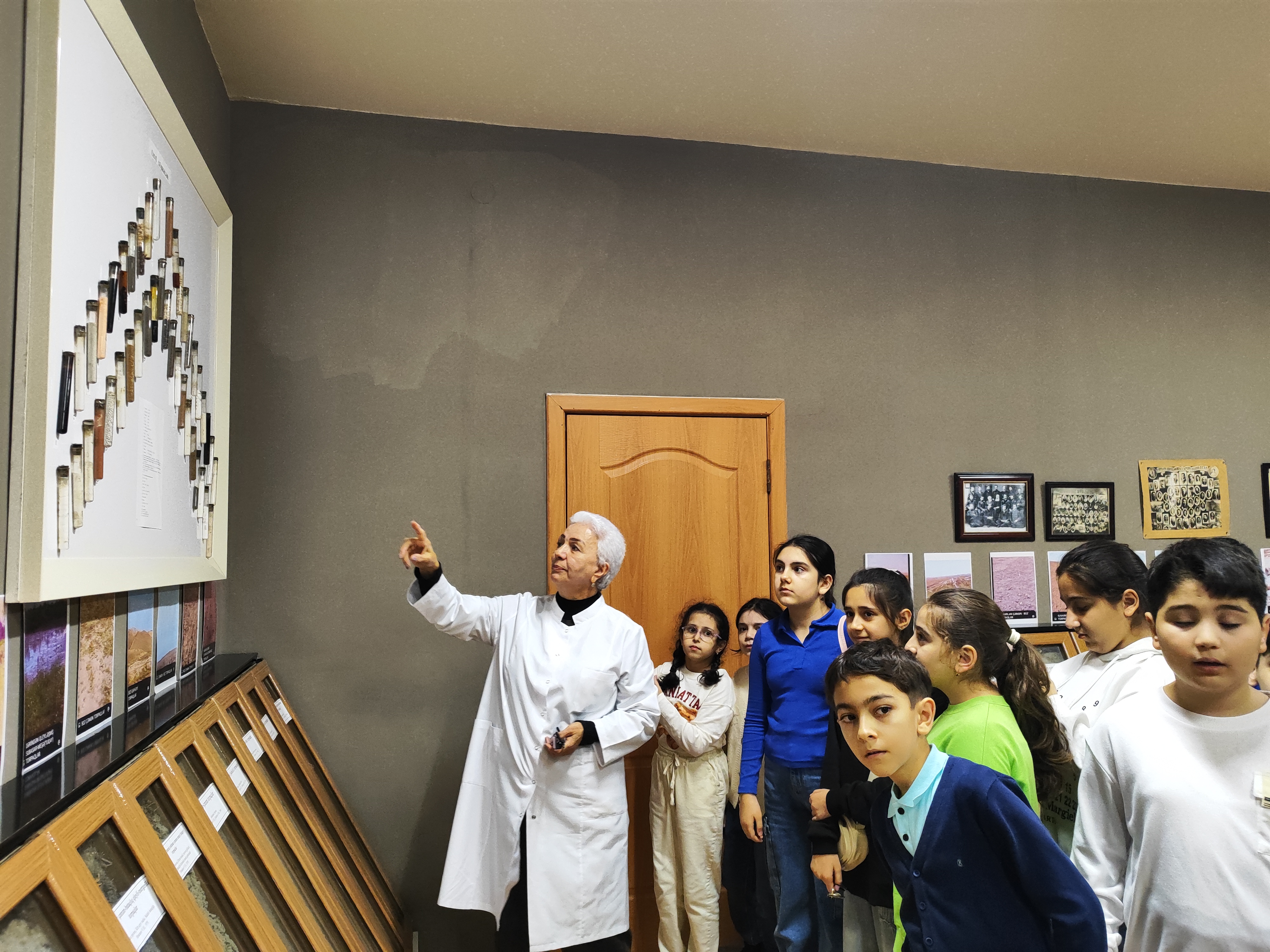 В Институте почвоведения и агрохимии МНО АР продолжаются «Дни открытых дверей»