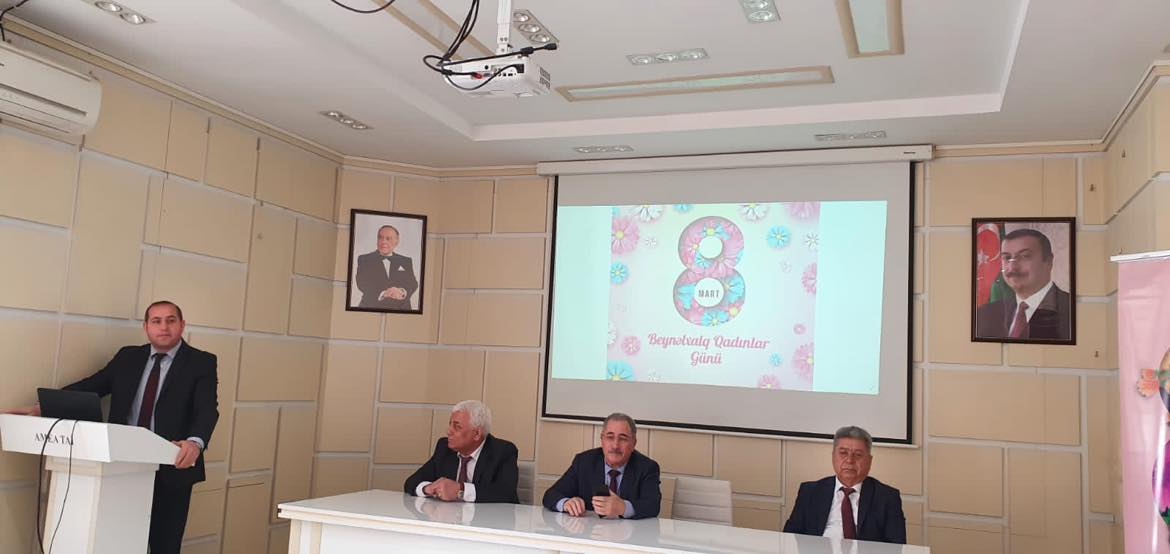 В Институте почвоведения и агрохимии НАНА состоялось мероприятие в связи 8 марта - Международного женского дня. 