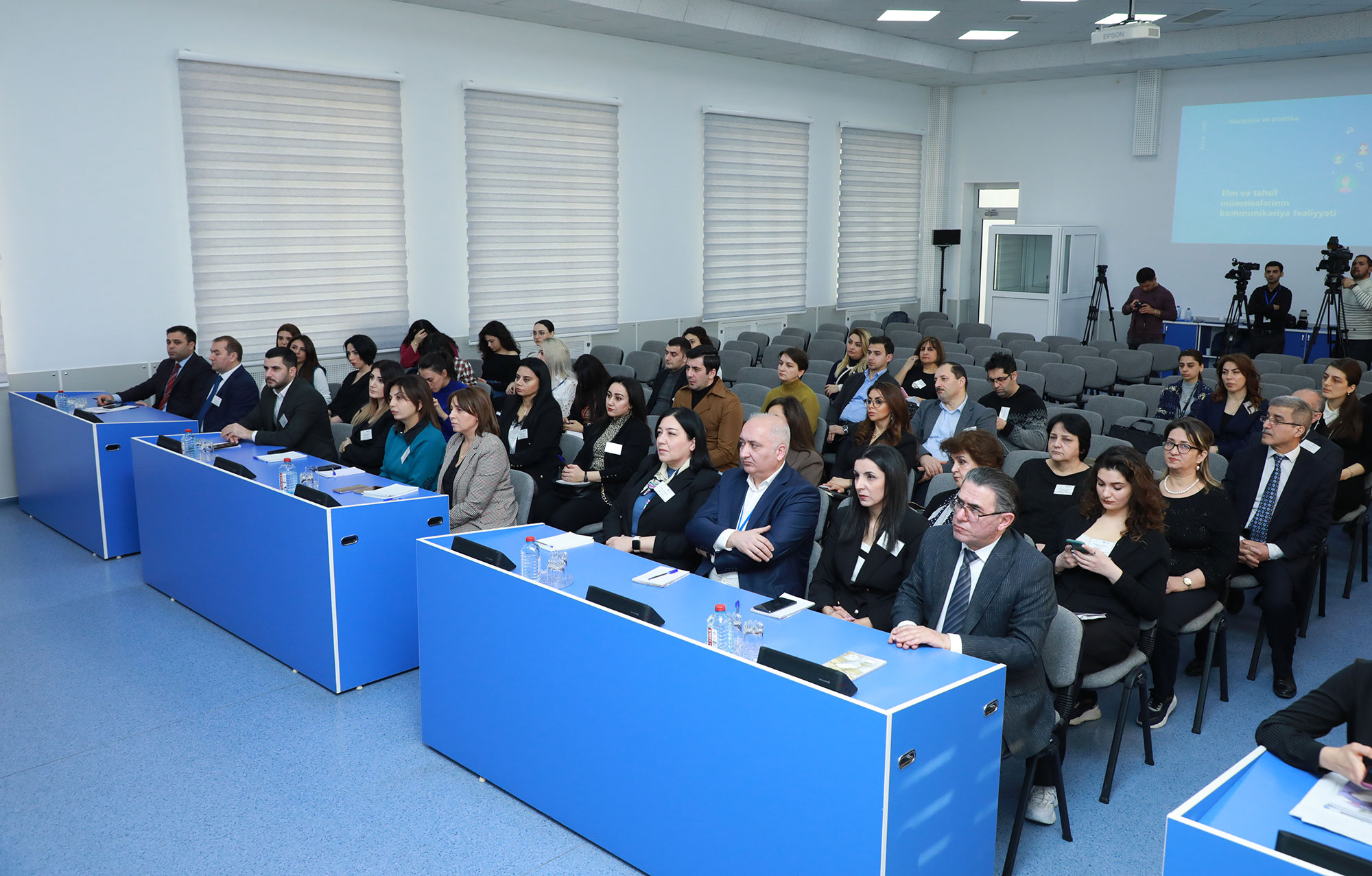 “Effektiv kommunikasiya” mövzusunda təlim-seminar keçirilib