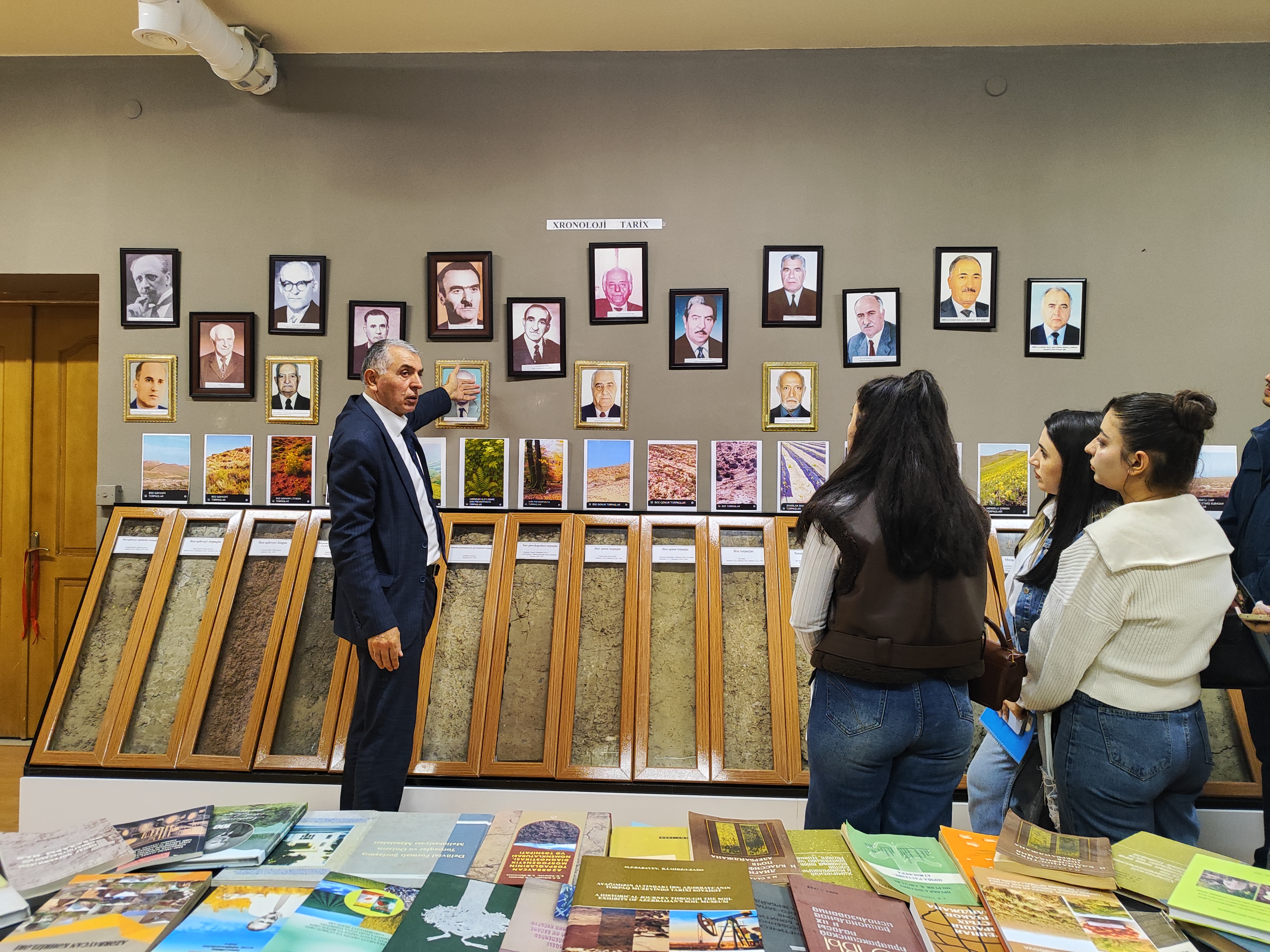 В Институте почвоведения и агрохимии продолжается  «День открытых дверей»