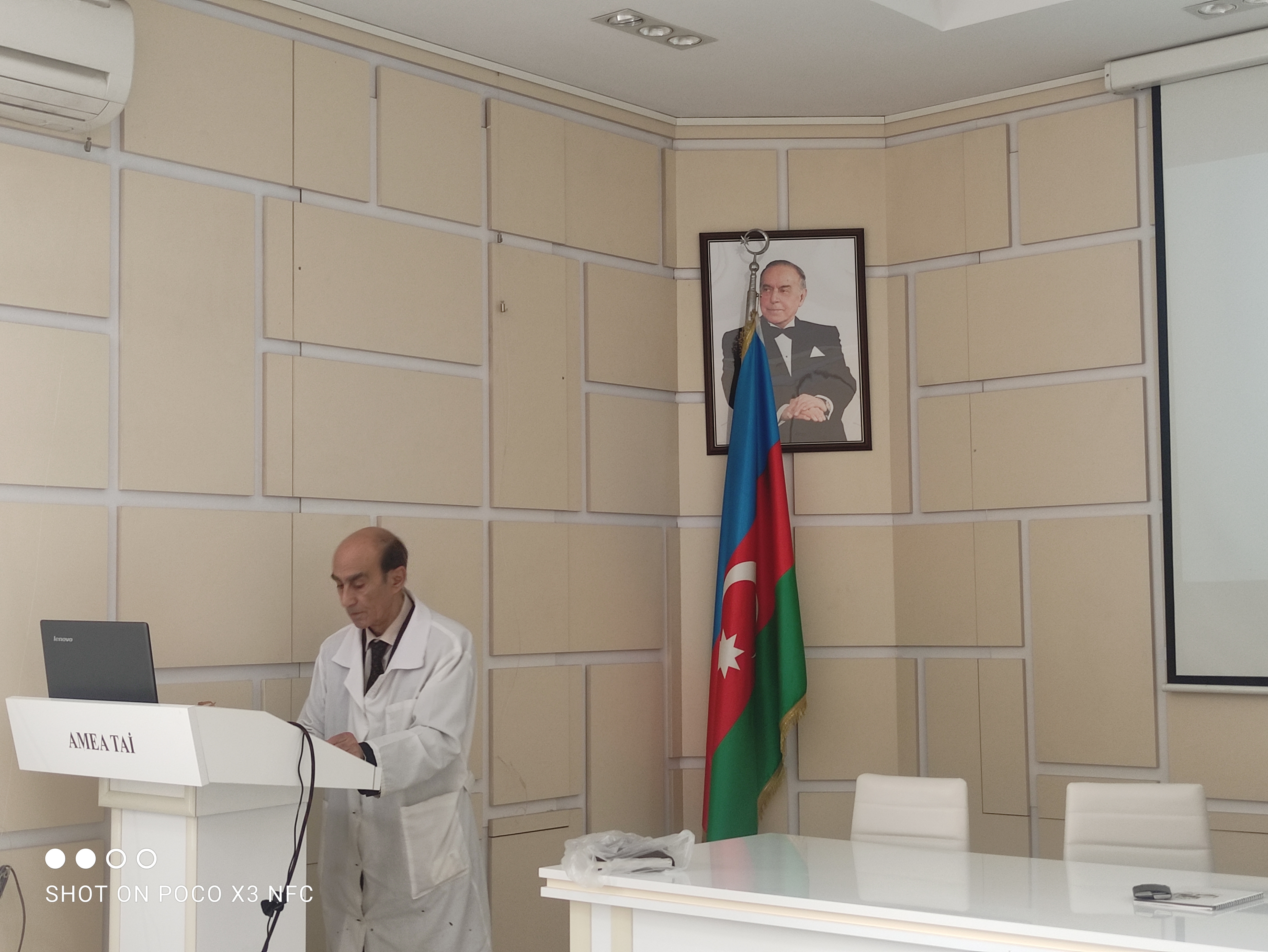  Torpaq coğrafi informasiya sistemləri laboratoriyası və Torpaqların eroziyası  laboratoriyaları  2022-ci il üzrə yekun hesabatını təqdim ediblər