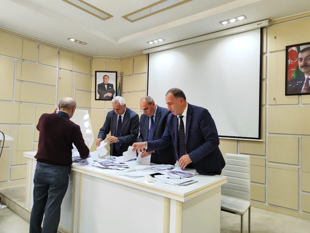 The report-election meeting of the Trade Union Committee was held at the Institute of Soil Science and Agrochemistry of the Ministry of Science and Education of the Republic of Azerbaijan.