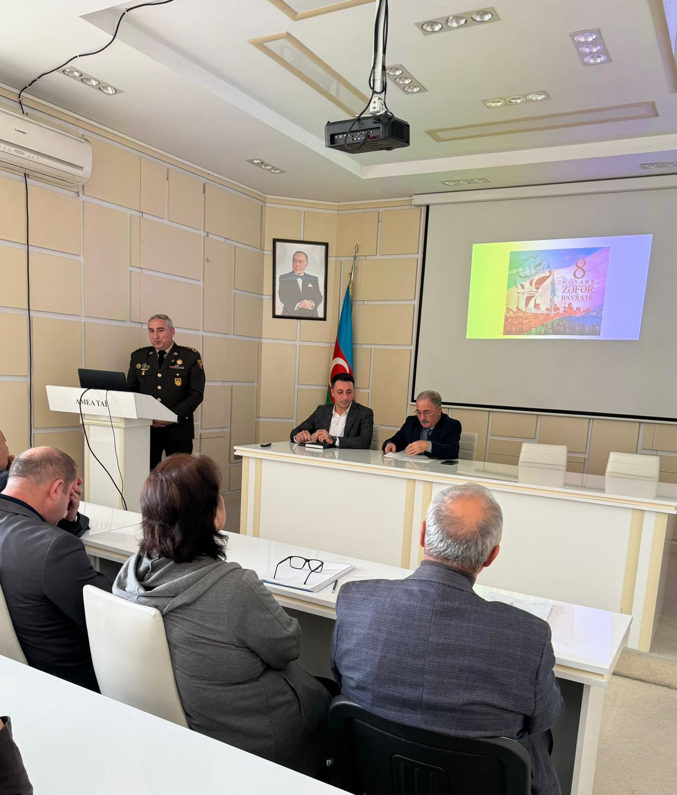  В Институте почвоведения и агрохимии Министерство   науки и образования Азербайджанской Республики состоялось мероприятие посвященное  8 ноября - Дню Победы 