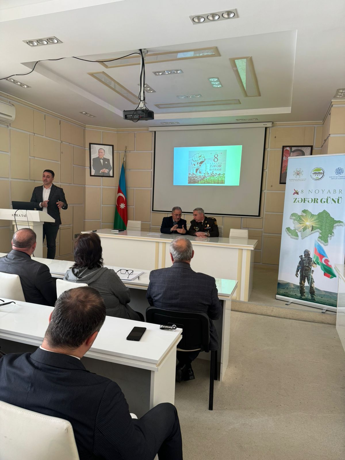  В Институте почвоведения и агрохимии Министерство   науки и образования Азербайджанской Республики состоялось мероприятие посвященное  8 ноября - Дню Победы 
