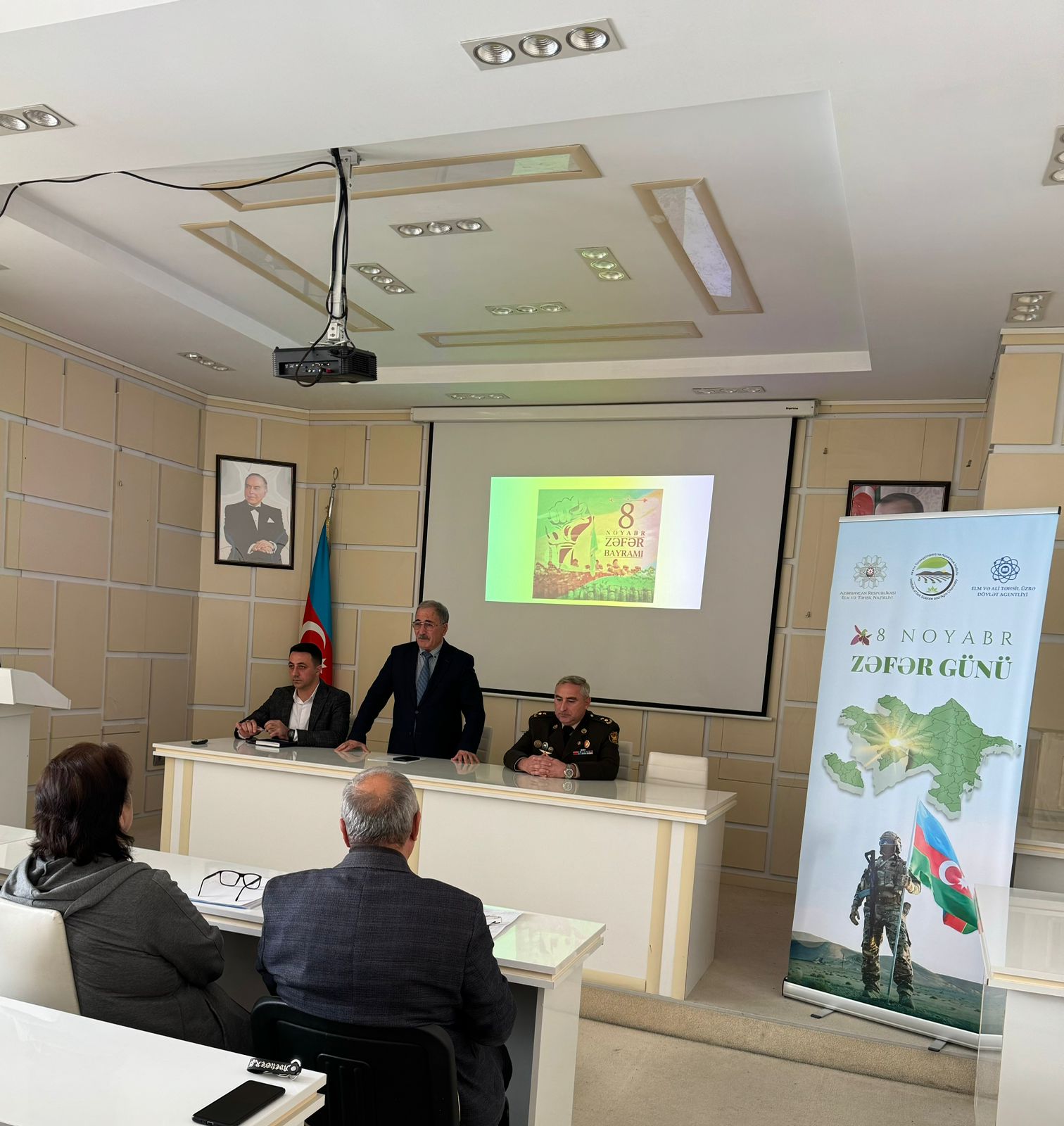  В Институте почвоведения и агрохимии Министерство   науки и образования Азербайджанской Республики состоялось мероприятие посвященное  8 ноября - Дню Победы 