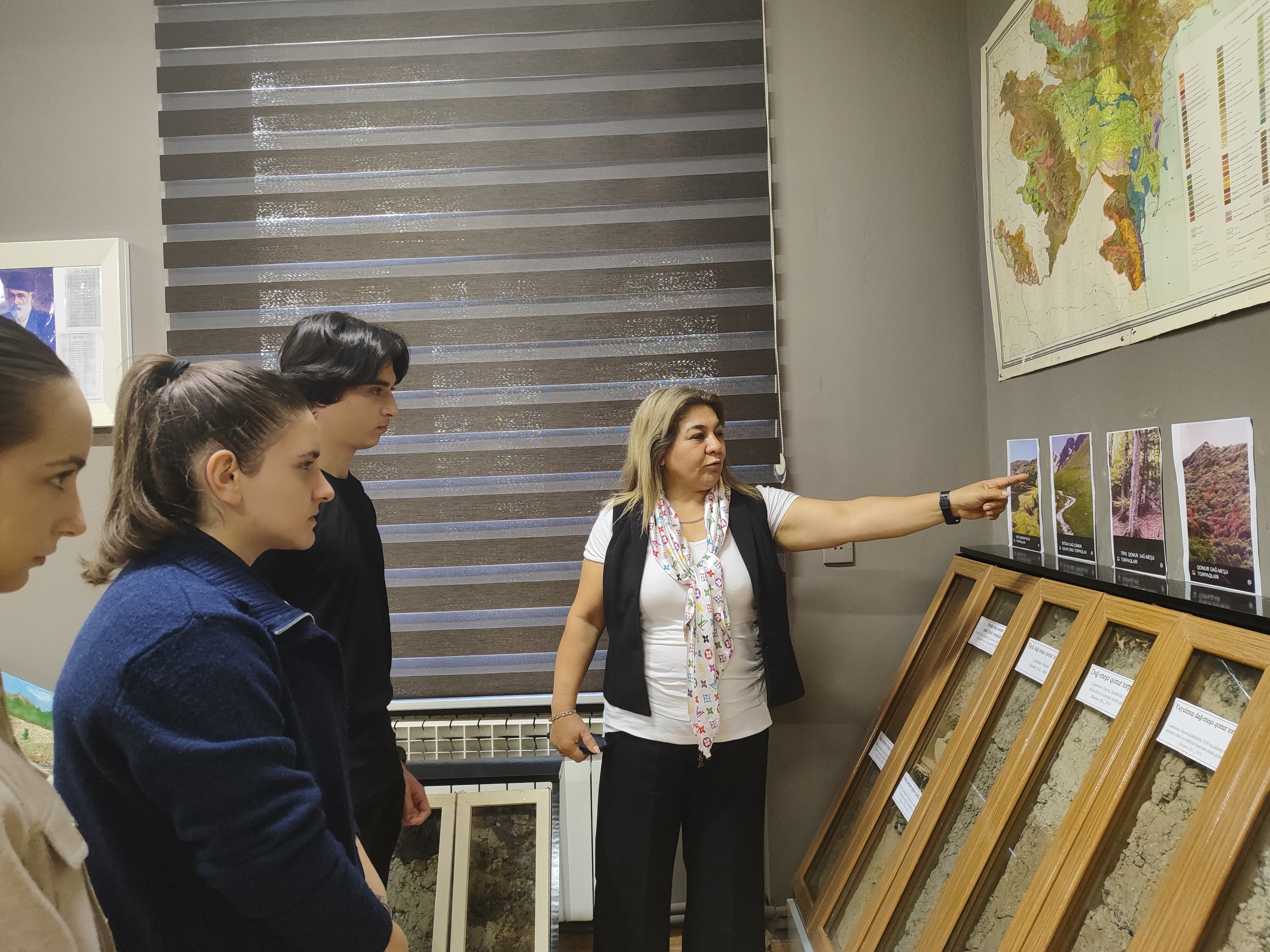 В Институте почвоведения и агрохимии сотоялось «День открытых дверей» музея