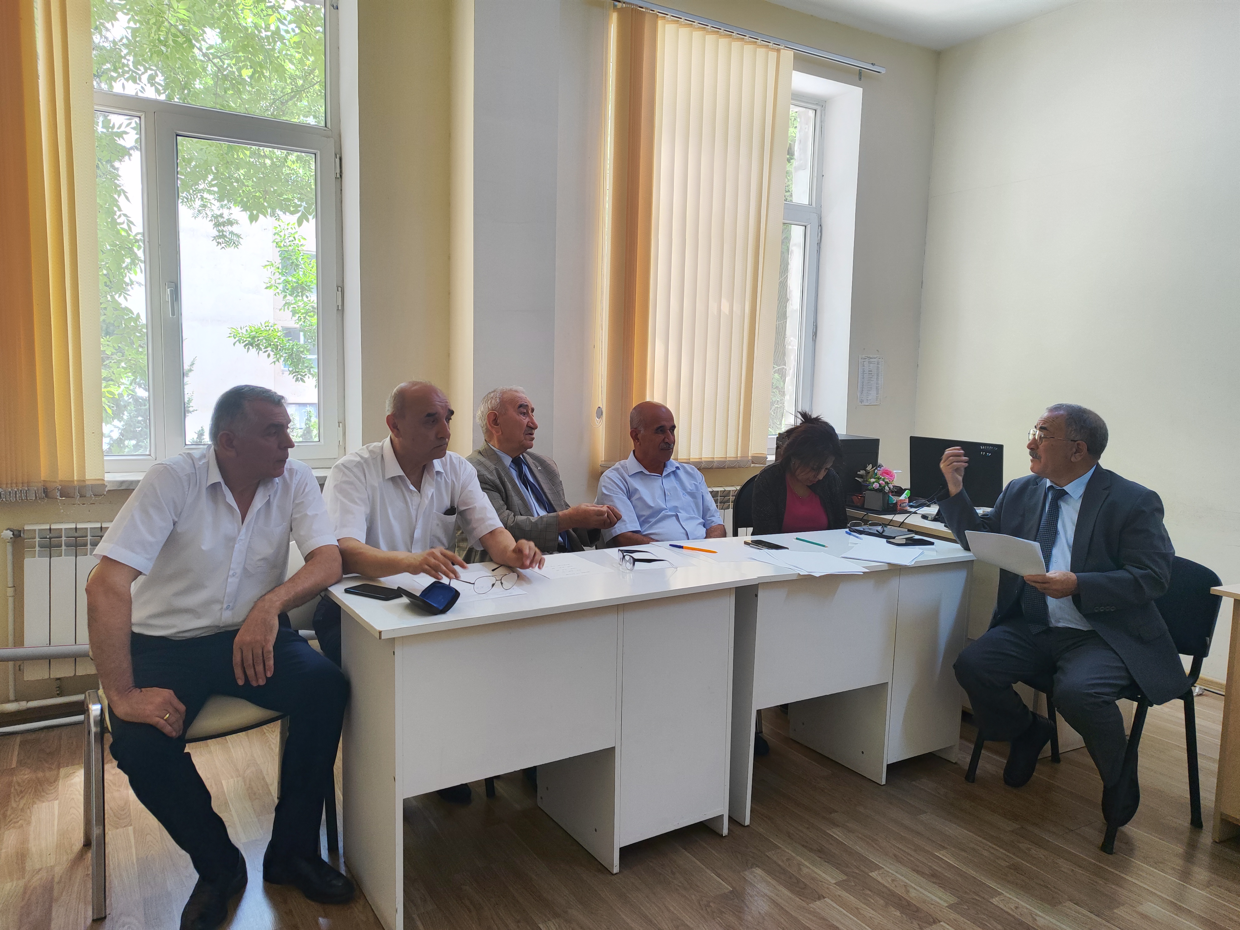  В Институте почвоведения и агрохимии МНО АР в рамках весенней  экзаменационной сессии  проводятся докторские (минимум) экзамены 