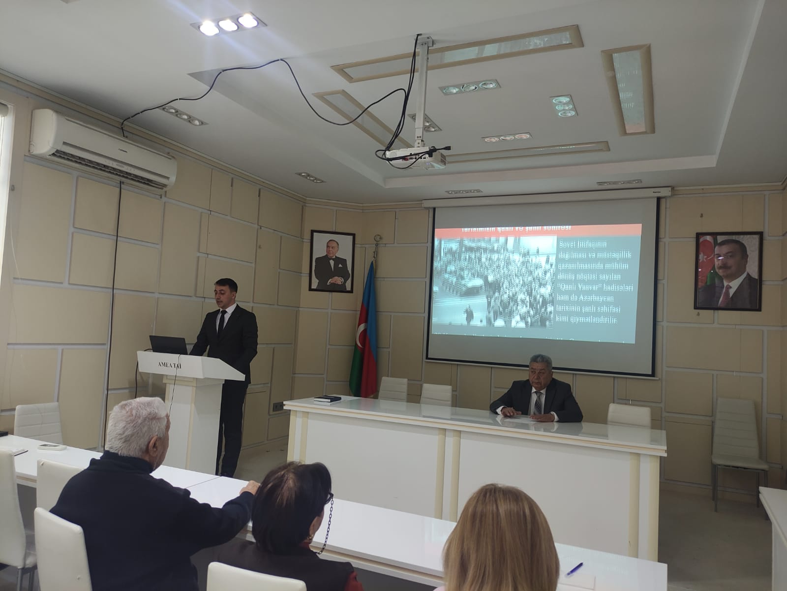 В Институте почвоведения и агрохимии состоялось мероприятие, посвященное 33-й годовщине трагедии 20 января.