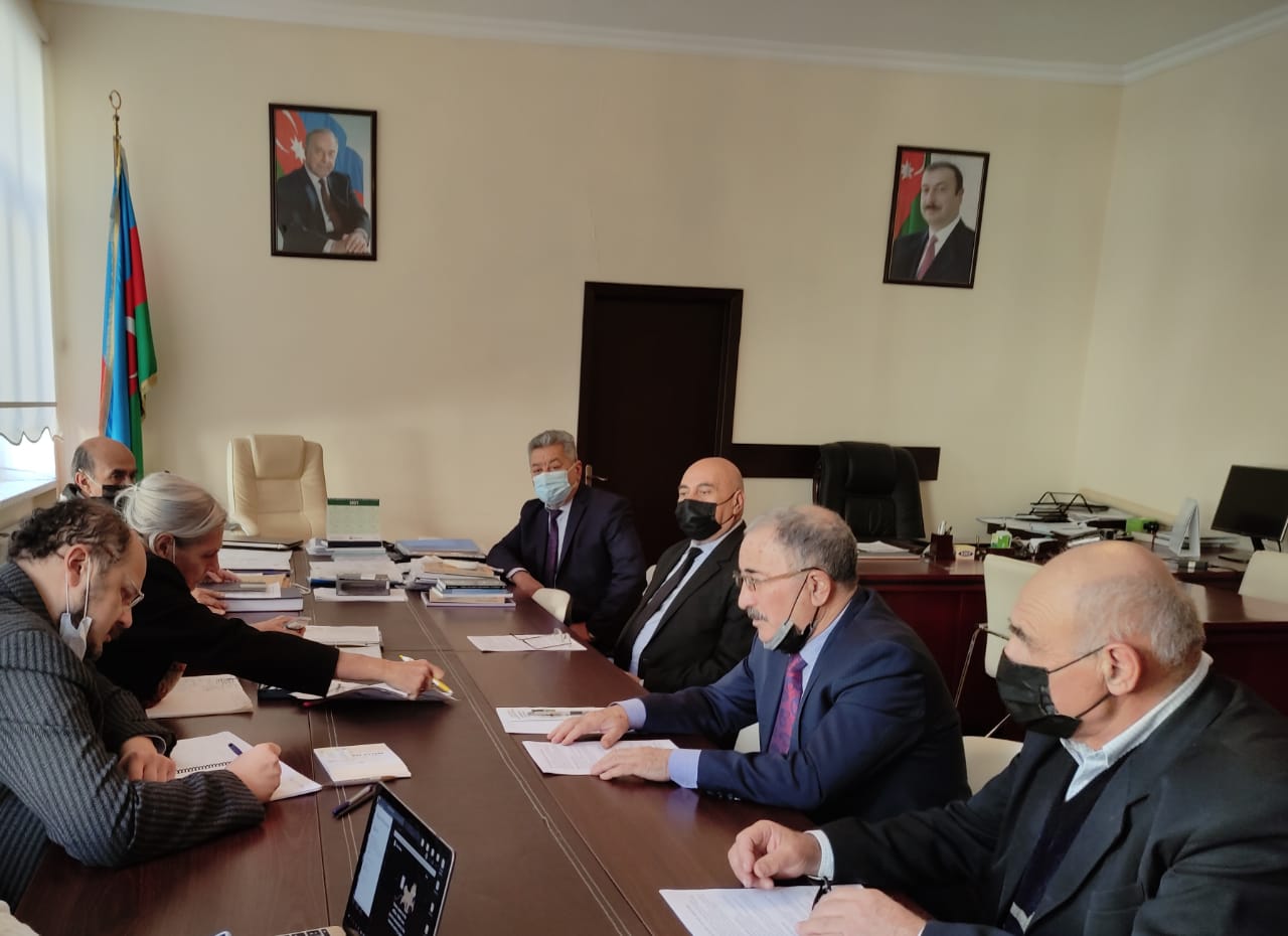 Члены Европейской экономической комиссии ООН посетили Институт почвоведения и агрохимии НАНА