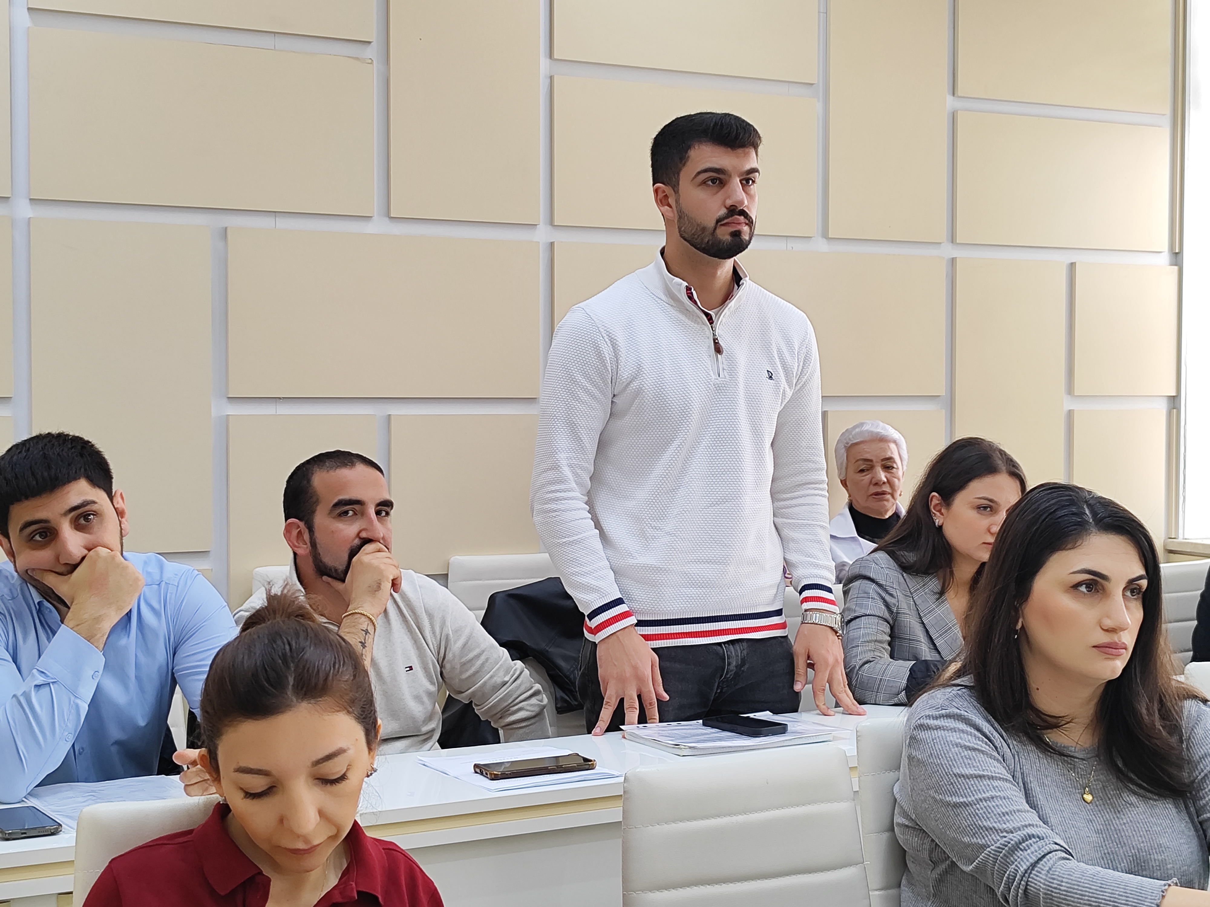 AR ETN Torpaqşünaslıq və Aqrokimya İnstitutunda doktorant və dissertantların attestasiyası keçirilib