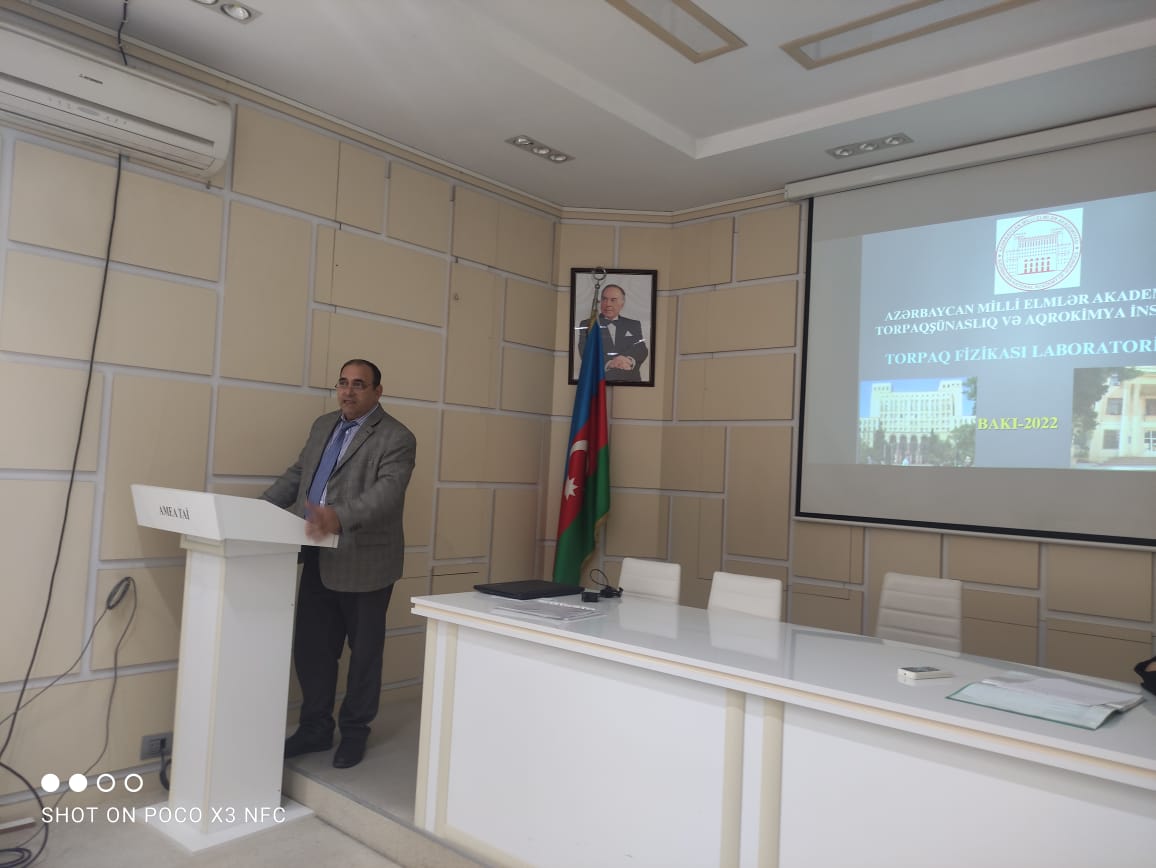 Torpaqların genezisi, coğrafiyası və kartoqrafiyası, Torpaq fizikası və Üzvi gübrələr  laboratoriyaları 2022-ci il üzrə yekun hesabatlarını təqdim ediblər