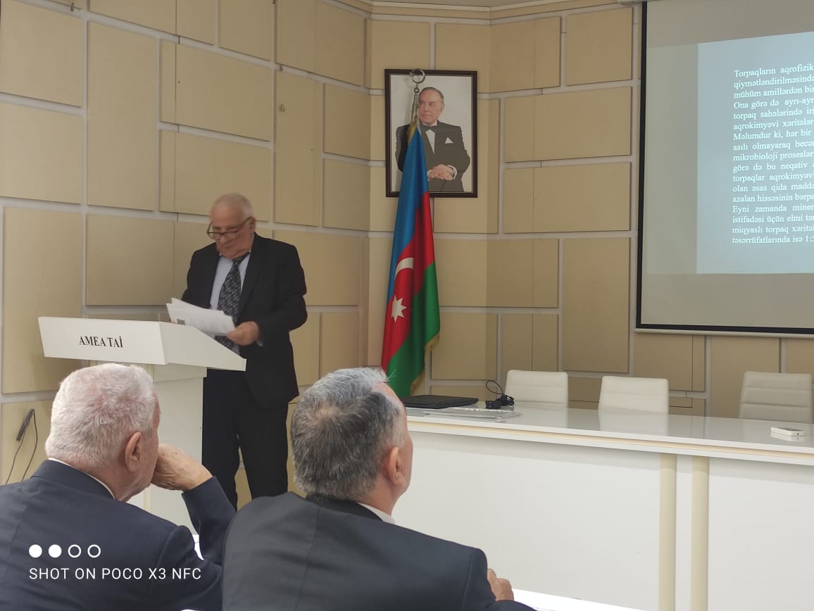 Torpaqların genezisi, coğrafiyası və kartoqrafiyası, Torpaq fizikası və Üzvi gübrələr  laboratoriyaları 2022-ci il üzrə yekun hesabatlarını təqdim ediblər