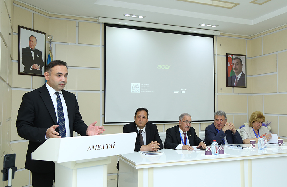 Land and water resources of East Zangezur and Karabakh discussed. Scientific and practical conference held at the Institute of Soil Science and Agrochemistry.